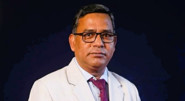 ​নোবিপ্রবিতে শেখ হাসিনার ছবি প্রদর্শন: বিভাগীয় চেয়ারম্যানকে অব্যাহতি